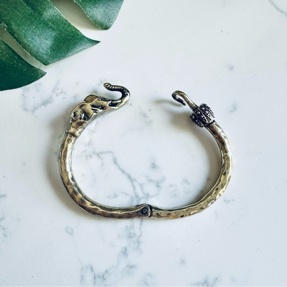 2/$30🌵 Brass Look Elephant Bracelet Trunk Hook Hinged NEW African Safari Indian - Picture 3 of 10